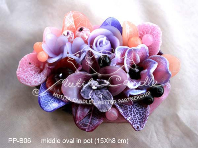 เทียนหอม เดชอุดม :  PINK PURPLE COLOUR B|orienatal flower candles from Thailand for any ocassions
WILD FLOWER CANDLES IN MYSTERIOUS COLOUR|PP-B06|middle oval pot 15 x h 8 cm