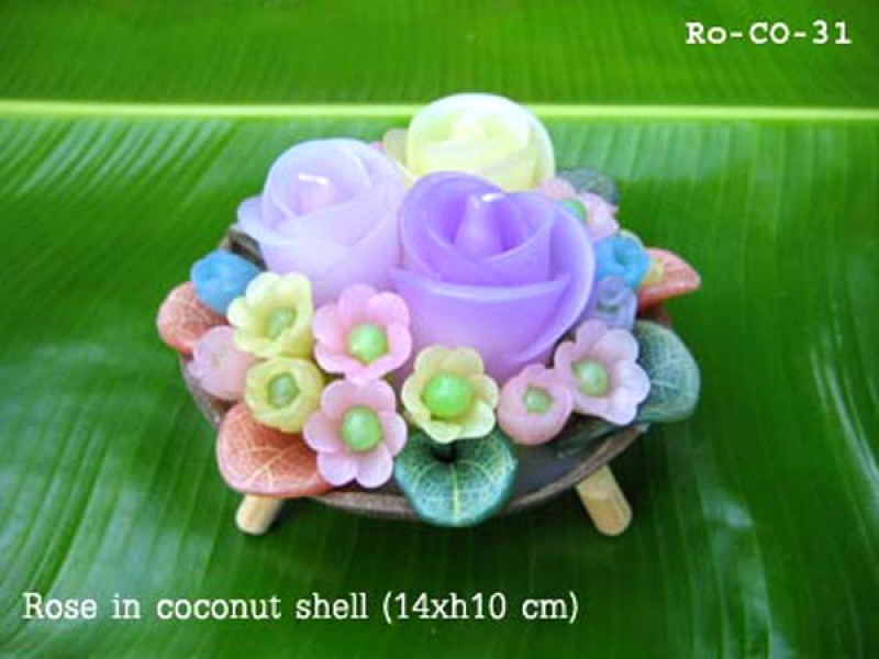 เทียนหอม เดชอุดม : CATALOGUE01|small items of flower candles from Thailand for any ocassions
FLOWER CANDLES COLLECTIONS|Ro-CO-31|Coconut shell 14 x h 10 cm