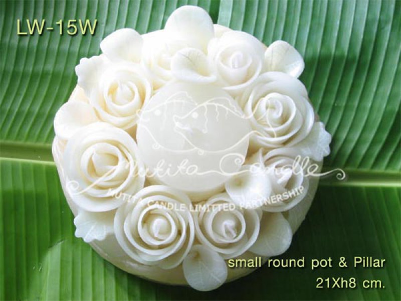 เทียนหอม เดชอุดม :  WHITE COLOUR SET|CLASSIC WHITE ROSES CANDLE ARRANGTMENT
Weddng Candles, best elegant candles for wedding ceremony.|LW-15W|small round pot & pillar  21 x h8 cm