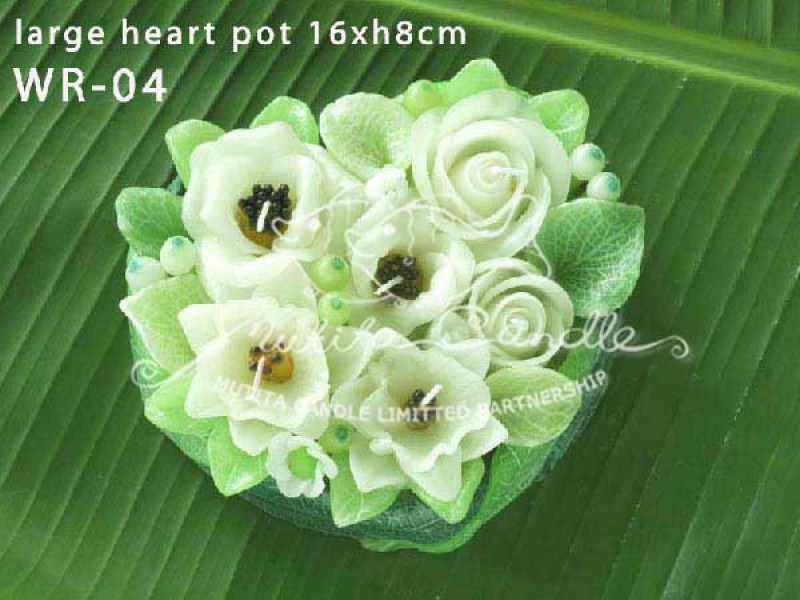 เทียนหอม เดชอุดม : WHITE ROSE SET|GREEN AND WHITE ROSES CANDLE BOUQUETS|WR-04|large heart pot 16 x h8 cm