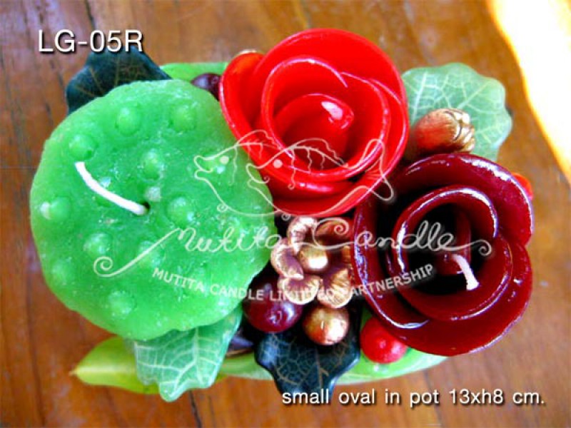 เทียนหอม เดชอุดม : CHRISTMAS COLOUR SET1|RICH COLORS BOUQUET WITH LOTUS POLLEN AND CHRISTMAS SPICE|LG-05R|small oval pot 13 x h 8 cm