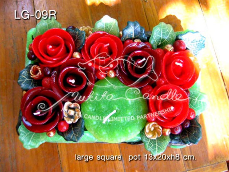 เทียนหอม เดชอุดม : CHRISTMAS COLOUR SET1|RICH COLORS BOUQUET WITH LOTUS POLLEN AND CHRISTMAS SPICE|LG-09R|large square pot 13 x 20 x h 8 cm