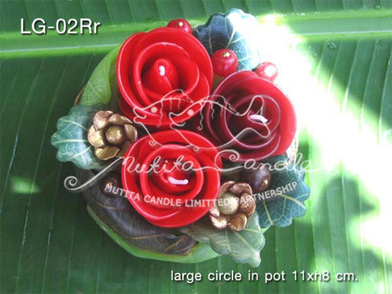 เทียนหอม เดชอุดม : CHRISTMAS COLOUR SET2|flower candles from Thailand for christmas seasoning
RICH ROSES BOUQUET WITH WILD BERRIES AND CHRISTMAS SPICE|LG-02Rr|large circle pot 11 x h8 cm