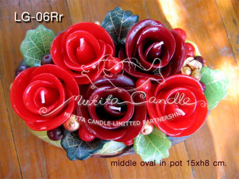 เทียนหอม เดชอุดม : CHRISTMAS COLOUR SET2|flower candles from Thailand for christmas seasoning
RICH ROSES BOUQUET WITH WILD BERRIES AND CHRISTMAS SPICE|LG-06Rr|middle oval pot 15 x h 8 cm
