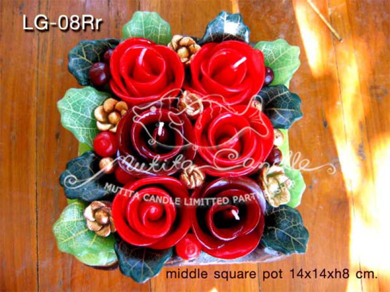 เทียนหอม เดชอุดม : CHRISTMAS COLOUR SET2|flower candles from Thailand for christmas seasoning
RICH ROSES BOUQUET WITH WILD BERRIES AND CHRISTMAS SPICE|LG-08Rr|middle square pot 14 x 14 x h 8 cm