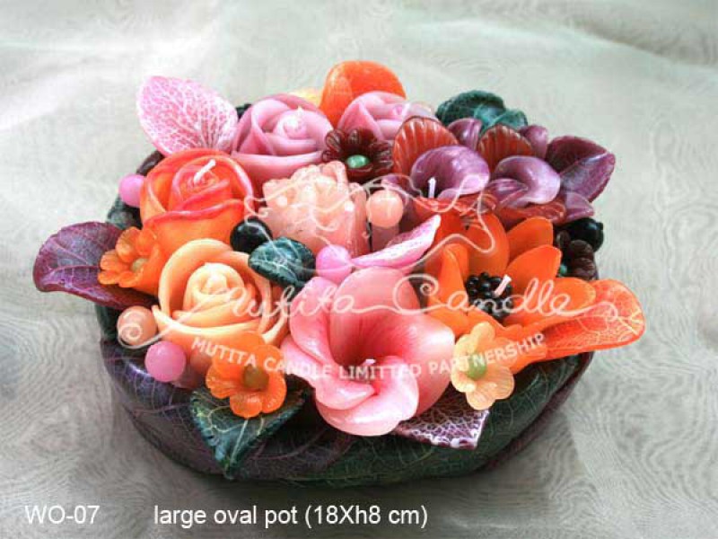 เทียนหอม เดชอุดม :  DARK PURPLE & ORANGE|orienatal flower candles from Thailand for any ocassions
WILD FLOWER CANDLES IN COLOUR RICH TONES|WO-07|large oval pot 18 x h 8 cm