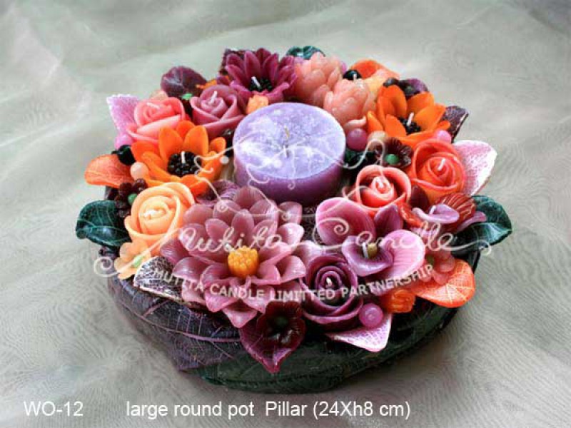 เทียนหอม เดชอุดม :  DARK PURPLE & ORANGE|orienatal flower candles from Thailand for any ocassions
WILD FLOWER CANDLES IN COLOUR RICH TONES|WO-12|large round pot & pillar 24 x h 8 cm