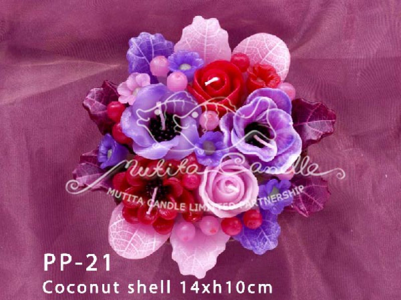 เทียนหอม เดชอุดม : PINK PURPLE|Flower candles from Thailand for any ocassions.
THE BEAUTIFUL ROMANTIC FLOWER CANDLES|PP-21|Coconut shell 14 x h 10 cm