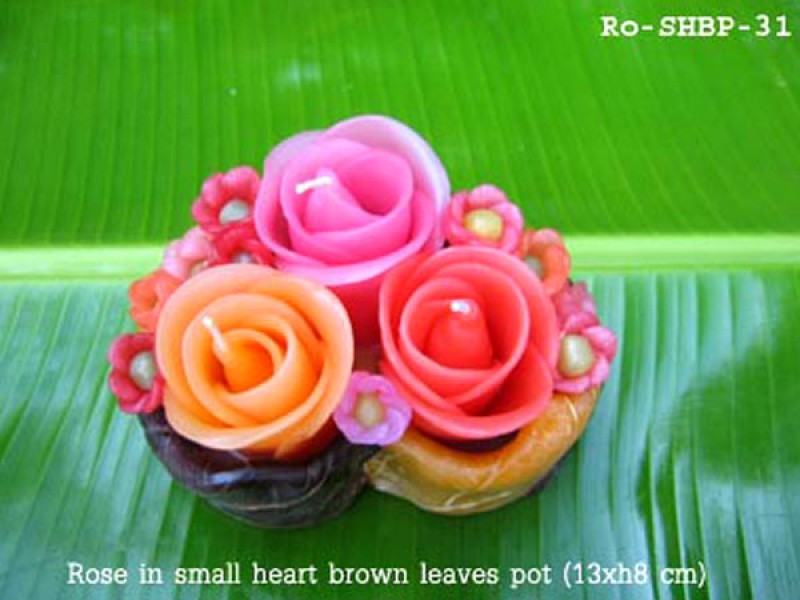 เทียนหอม เดชอุดม : CATALOGUE01|small items of flower candles from Thailand for any ocassions
FLOWER CANDLES COLLECTIONS|Ro-SHBP-31|small heart brown leaves pot 13 x h 8 cm
